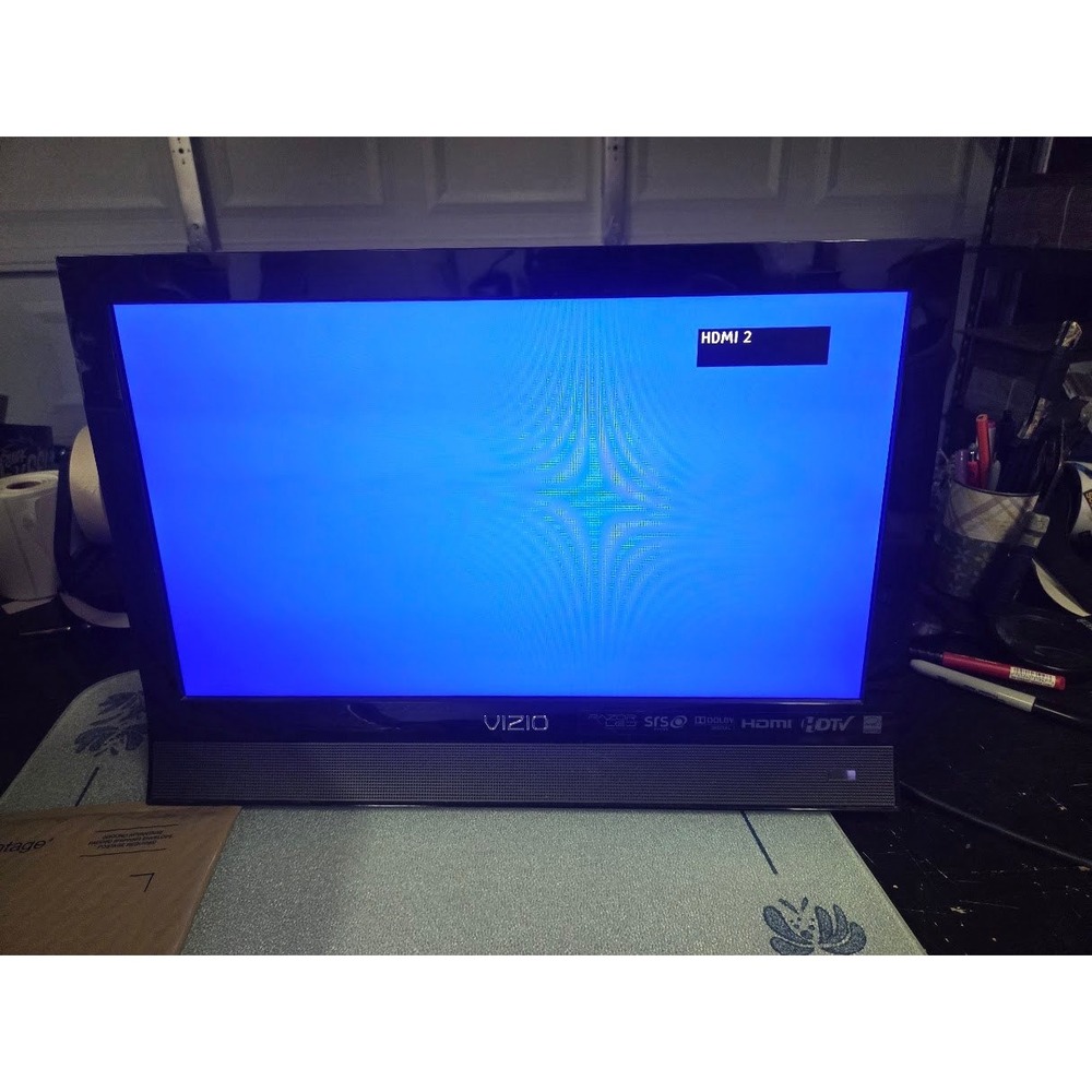 Vizio Razor LED HDTV SRS Sound Dolby Digital HDMI Black Television NO REMOTE